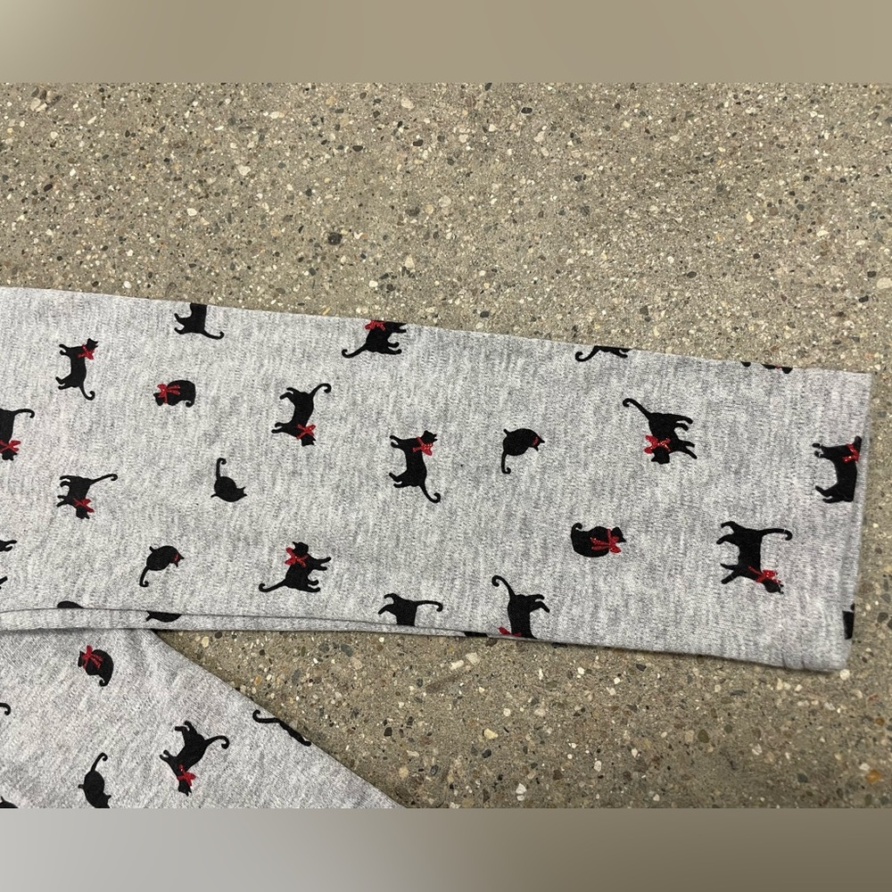 Black Cat all over print turtleneck glitter bows perfect for layering comfy cozy - Picture 5 of 10